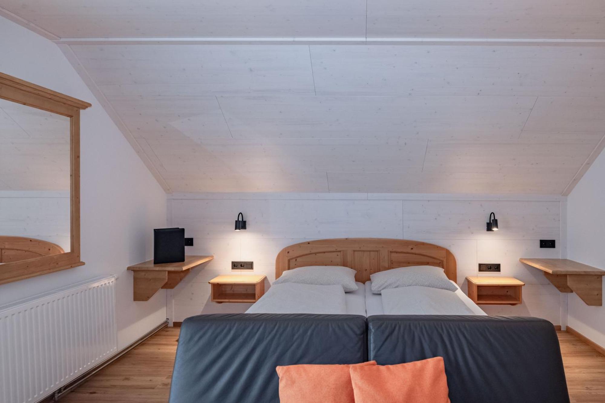 Gasthof - Pension Durnthaler เทรอโพลาค ภายนอก รูปภาพ