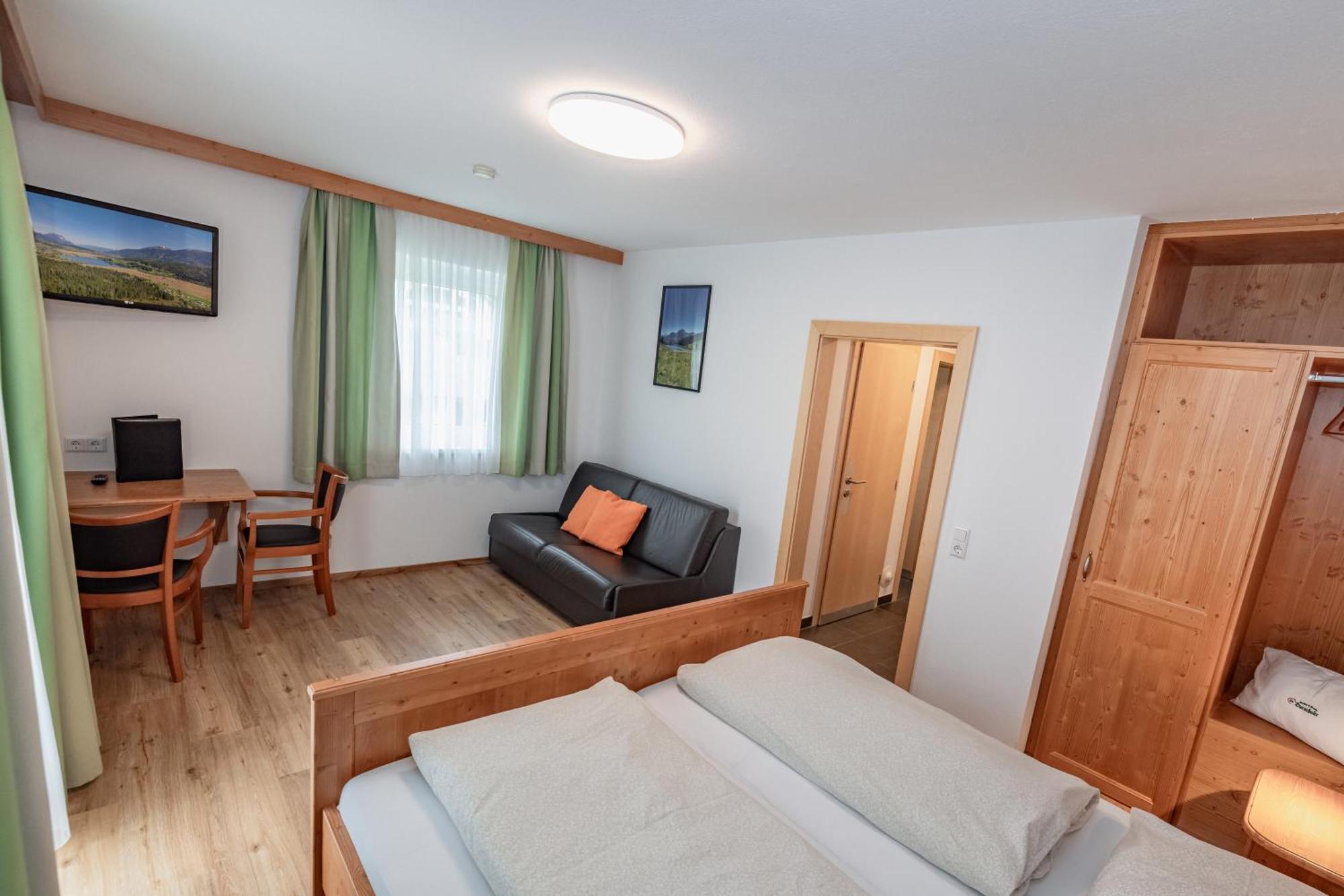 Gasthof - Pension Durnthaler เทรอโพลาค ภายนอก รูปภาพ